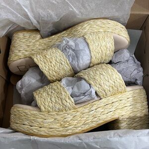 Platform sandals. Brand new. Size 7